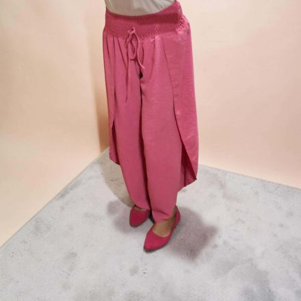 Oldalt felhasított pink színű nadrág