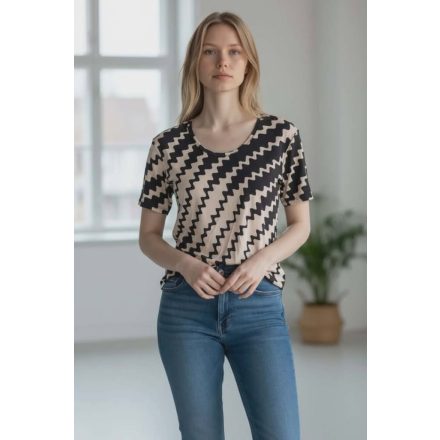 Cikk - cakk mintás rövid ujjú felső