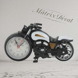 Motor alakú óra