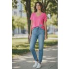 "V" nyakú, szív mintás póló pink színben