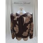 Hátul kötős, fekete alapon, barna virág mintás felső